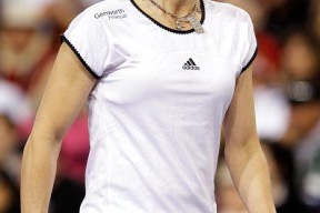 爱游戏注册送彩金 - 阿扎伦卡在德国队比赛中势不可挡，赛况扑朔迷离引发热议！